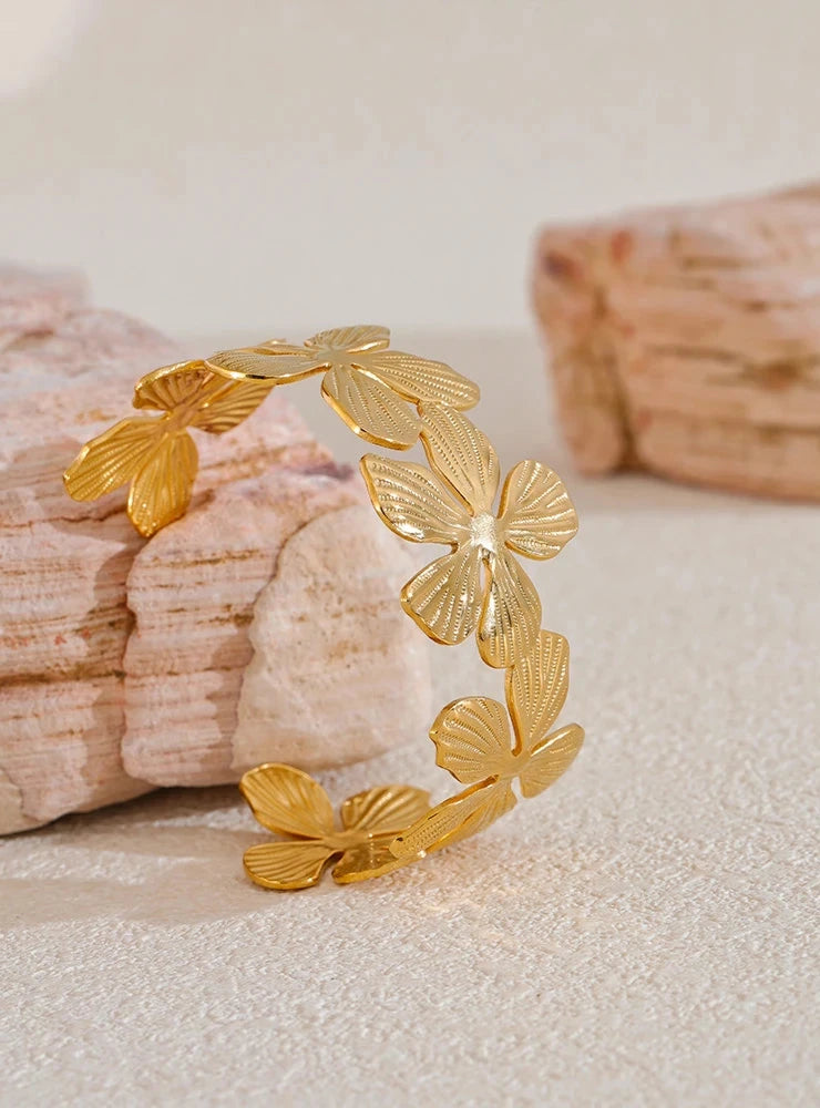 Bracelete Dourado Flores da Primavera